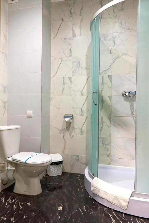 פולטבה Hotel Royal מראה חיצוני תמונה