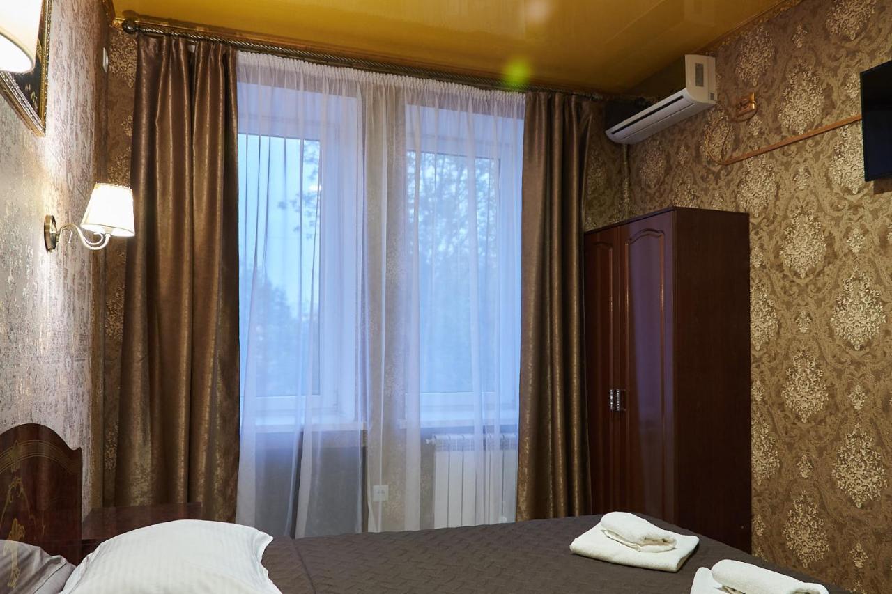 פולטבה Hotel Royal מראה חיצוני תמונה