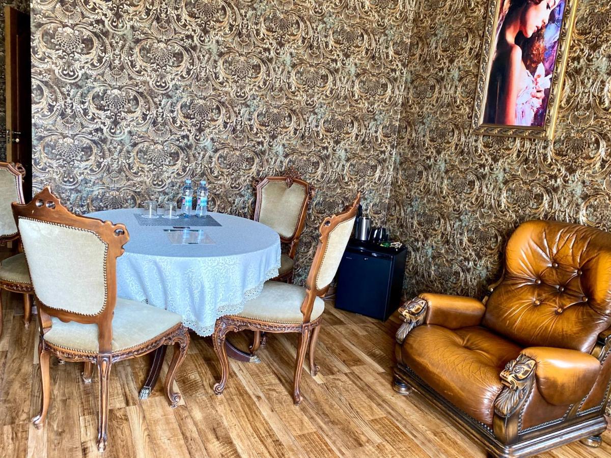 פולטבה Hotel Royal מראה חיצוני תמונה