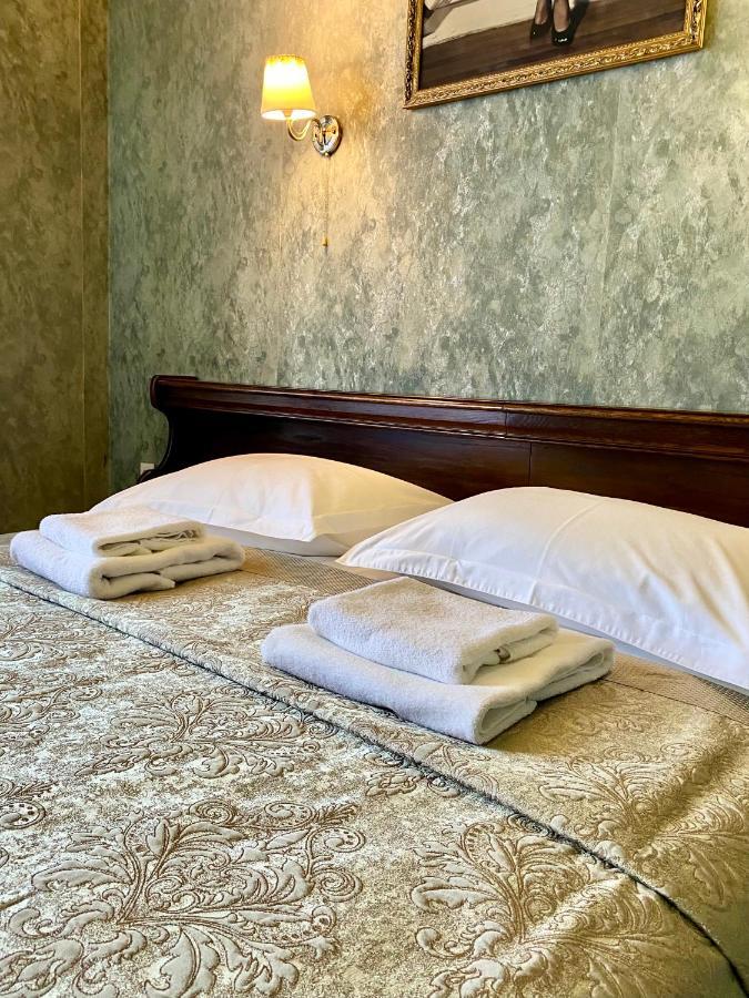 פולטבה Hotel Royal מראה חיצוני תמונה