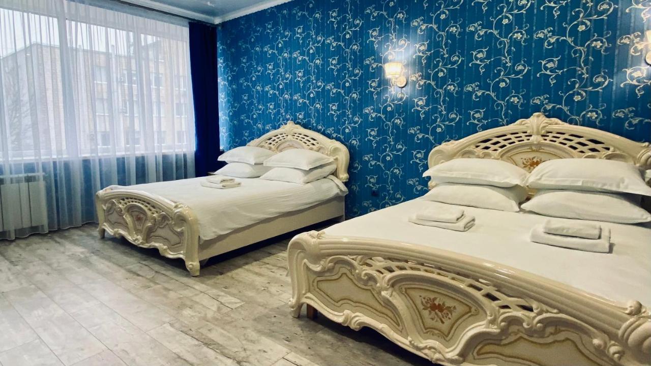 פולטבה Hotel Royal מראה חיצוני תמונה