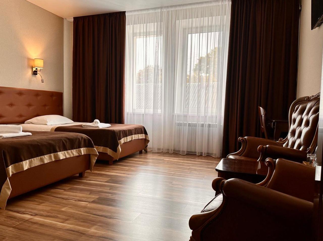 פולטבה Hotel Royal מראה חיצוני תמונה